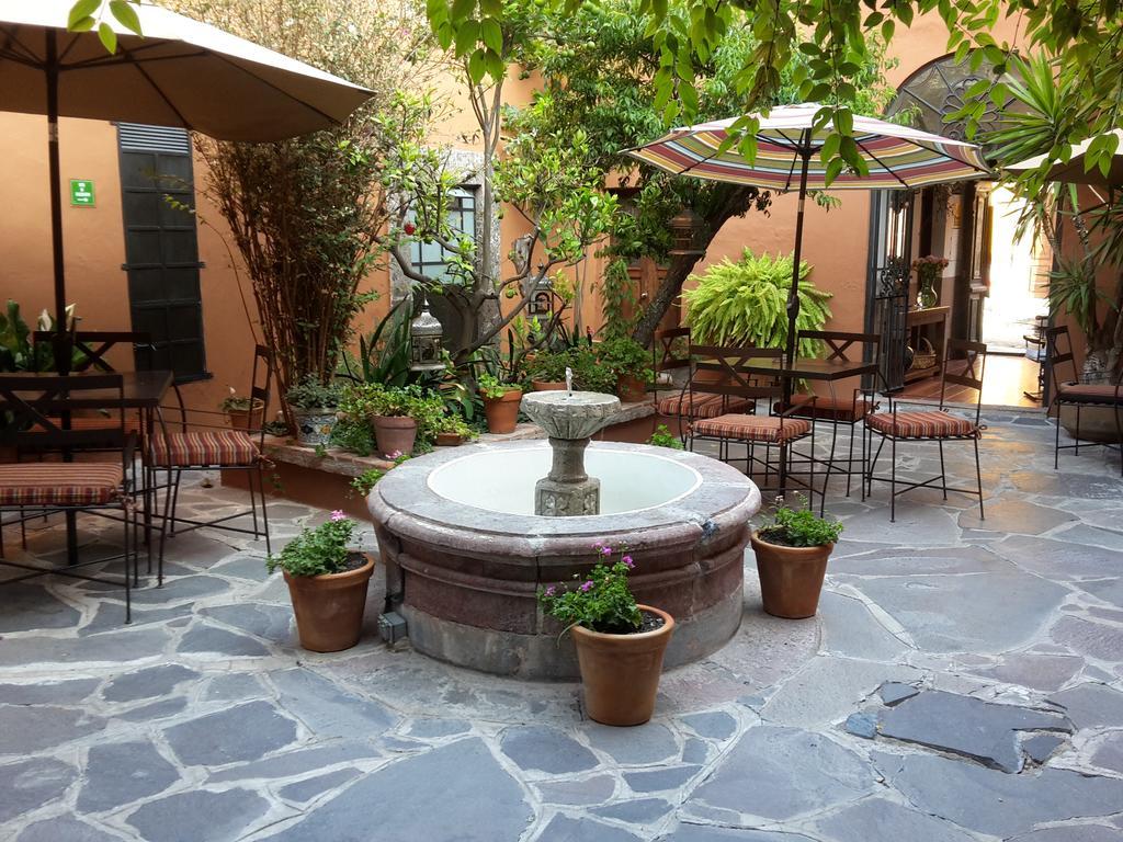Bed and Breakfast Casa Correo Альенде Экстерьер фото
