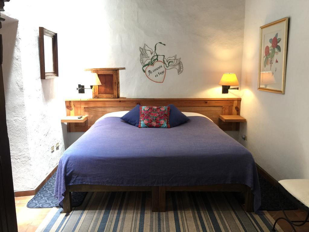 Bed and Breakfast Casa Correo Альенде Экстерьер фото