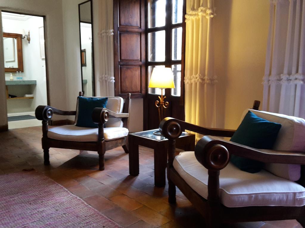 Bed and Breakfast Casa Correo Альенде Экстерьер фото